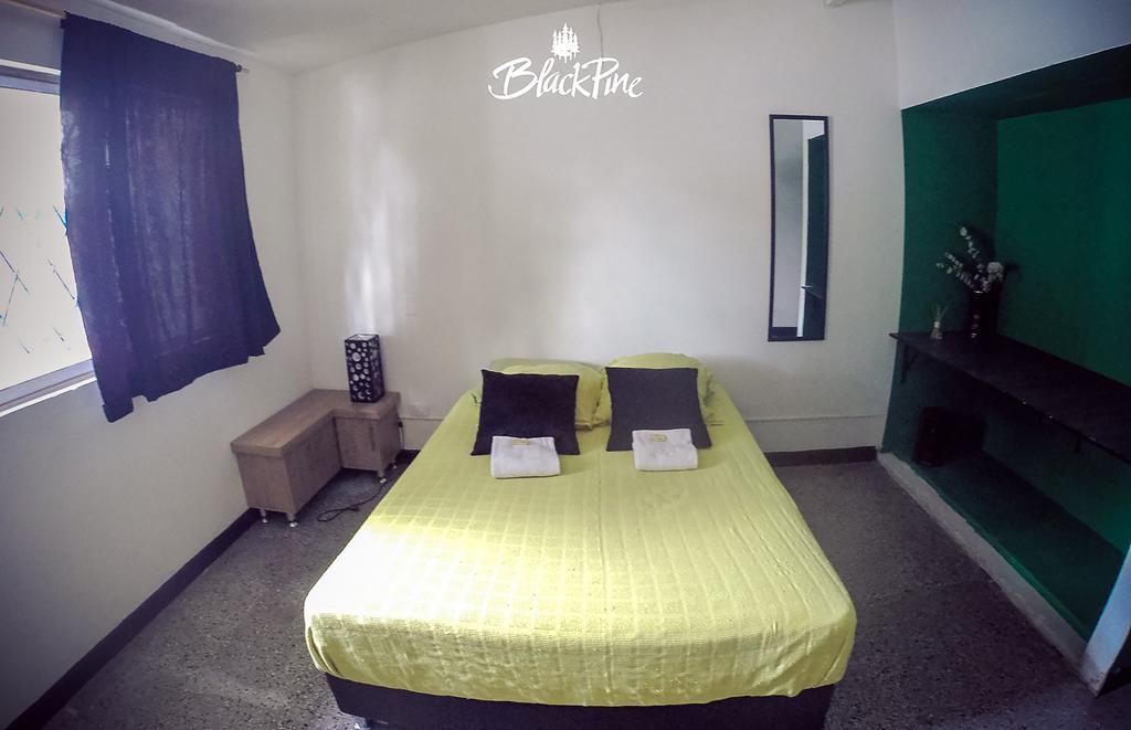 Blackpine Hostel Medellin Exterior photo